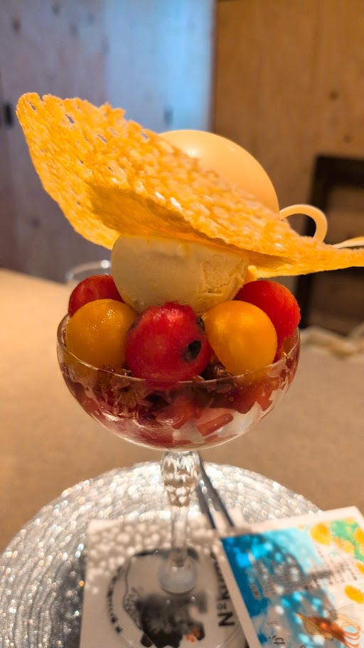 夜パフェ専門店 Number Kuma 麦わらの帽子の君が 中身